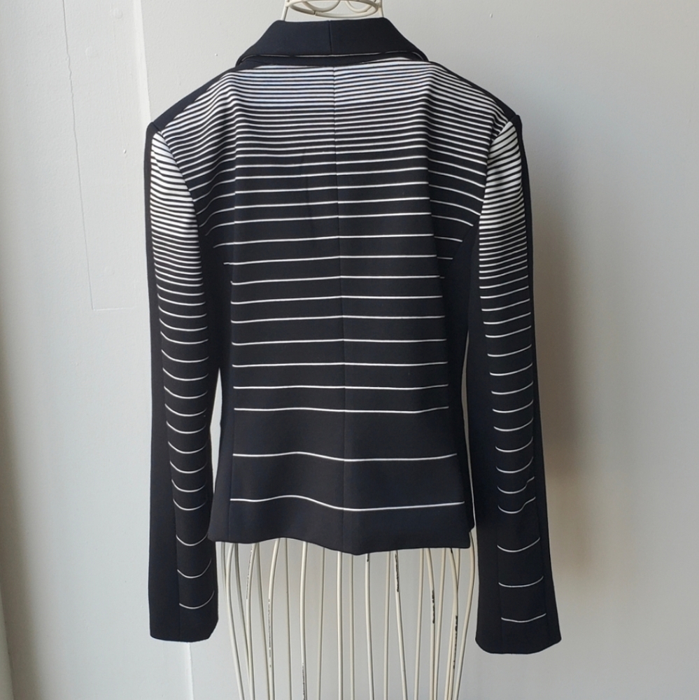 Carmen Marc Valvo Blazer - Picture 8 of 10